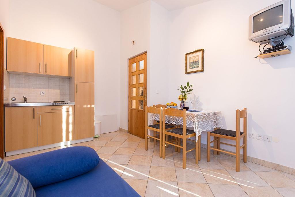 Brzac Apartments Juras מראה חיצוני תמונה